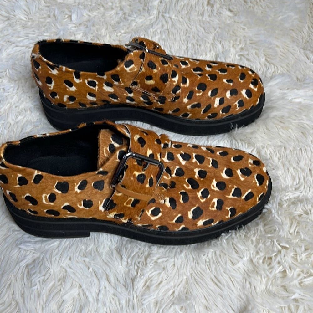 Intentionally Blank Reece Shoes Tan Cheetah - Picture 7 of 9